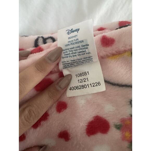Disney The Big One Mickey Throw Blanket Minnie Goofy Soft Daisy Duck Pink - Picture 5 of 5